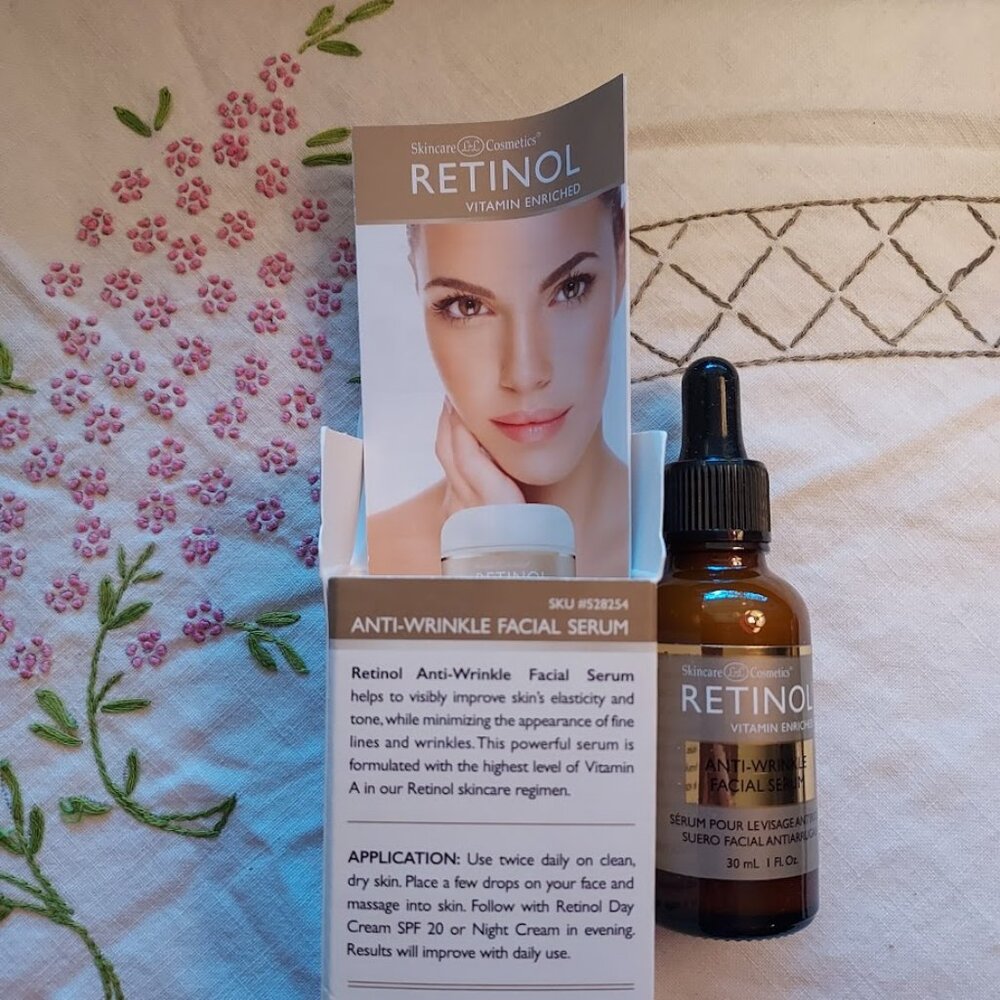 RETINOL ANTI-WRINKLE FACIAL SERUM Vitamin A